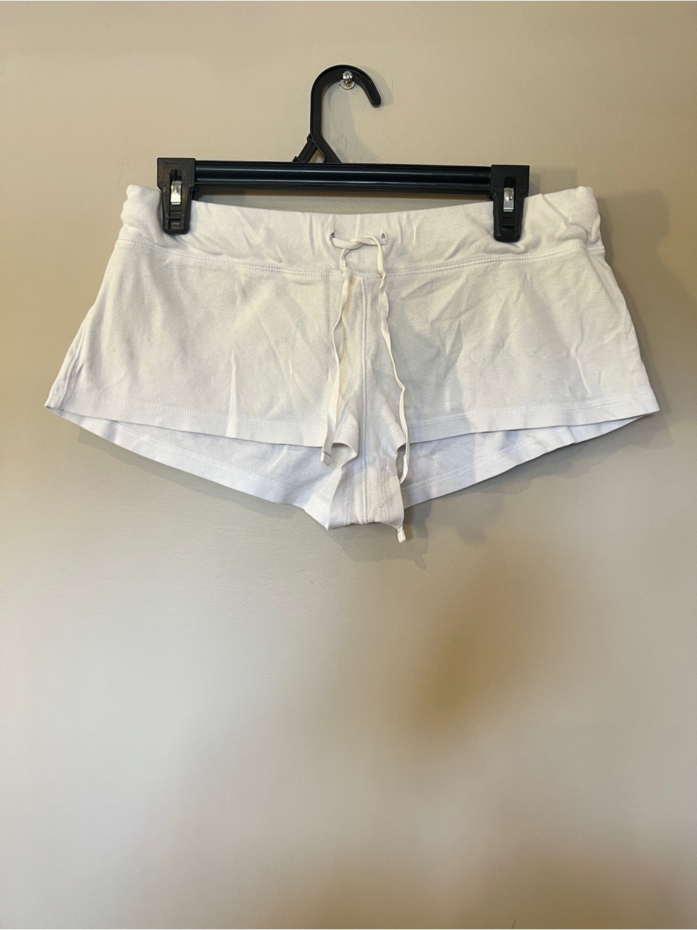 American Eagle White Low Rise Lounge Shorts Women’s Medium - Picture 3 of 6